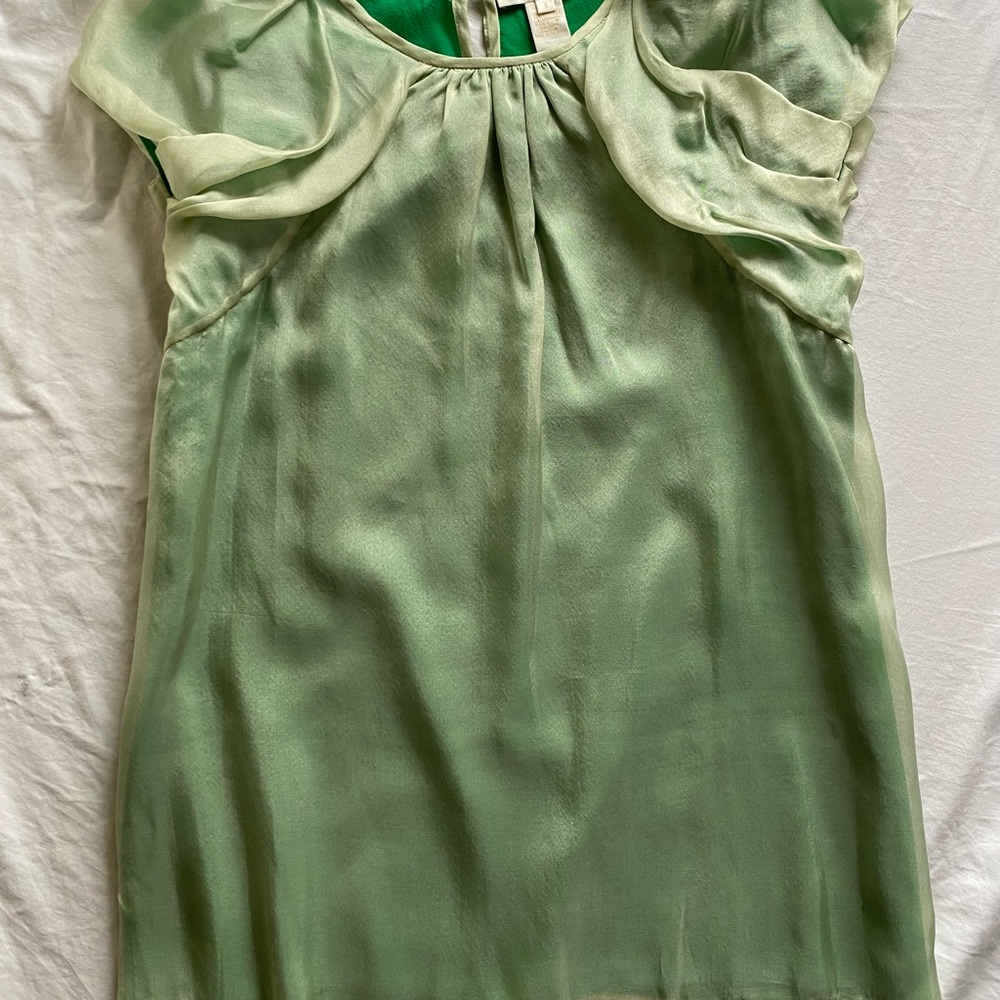 GORGEOUS IN GREEN**ZAC POSEN DELICATELY LAYERED TOP**6
